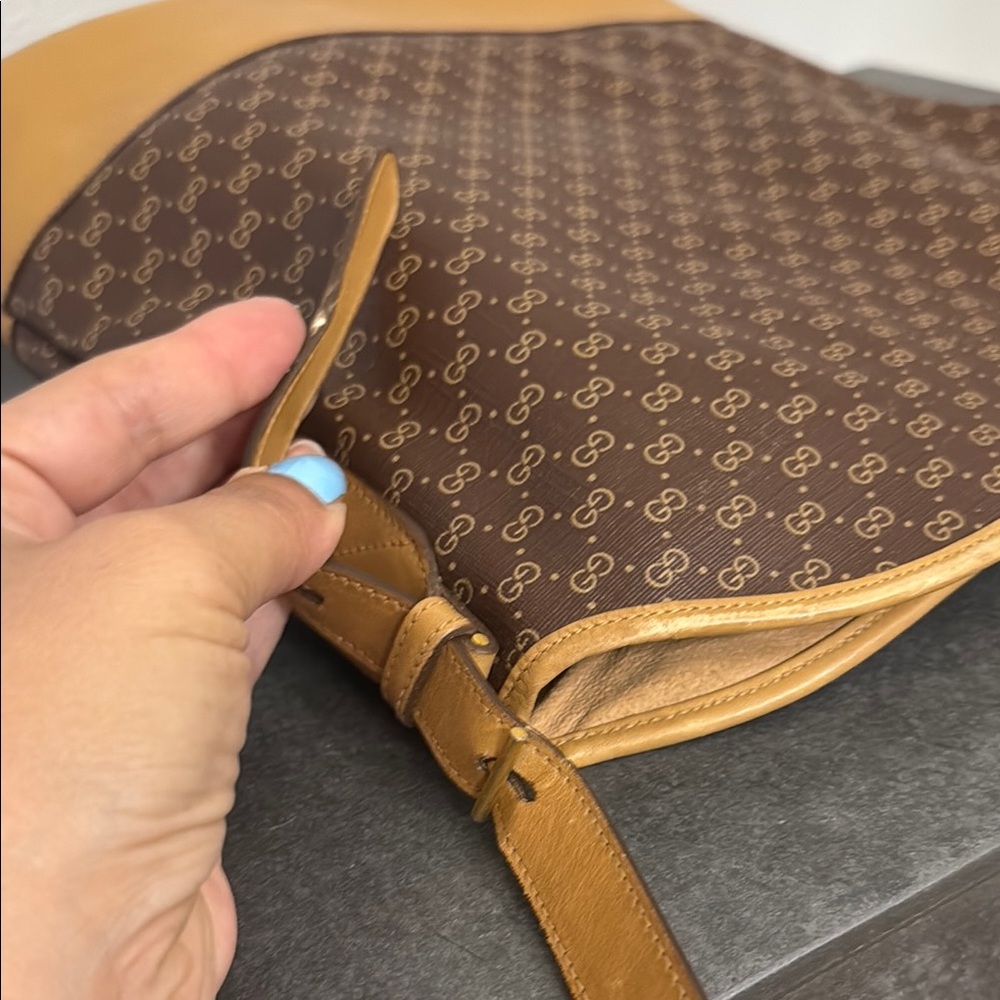 Vintage Gucci Brown and Tan Monogram Shoulder Bag - Picture 16 of 16